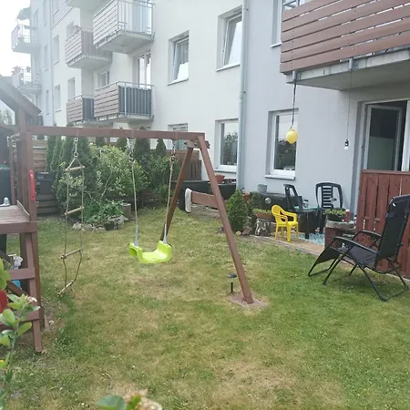 Atrakcyjny Z Duzym Ogrodem